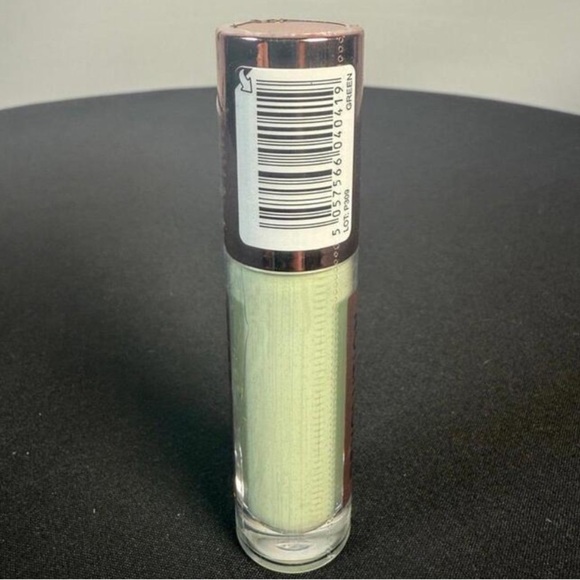 Green | Makeup Revolution Conceal & Correct - Picture 6 of 6